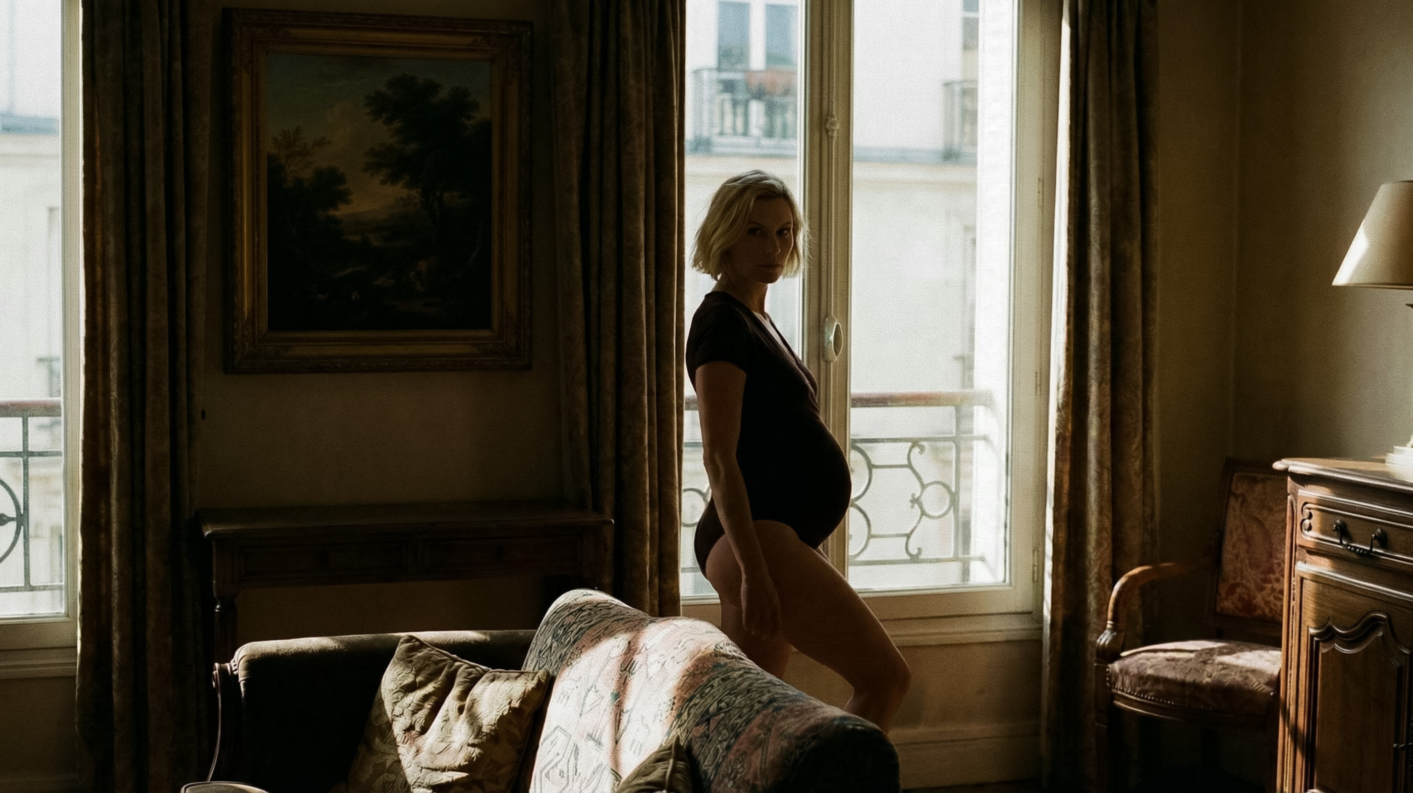 Pourquoi les vêtements de grossesse évolutifs sont devenus indispensables en 2026